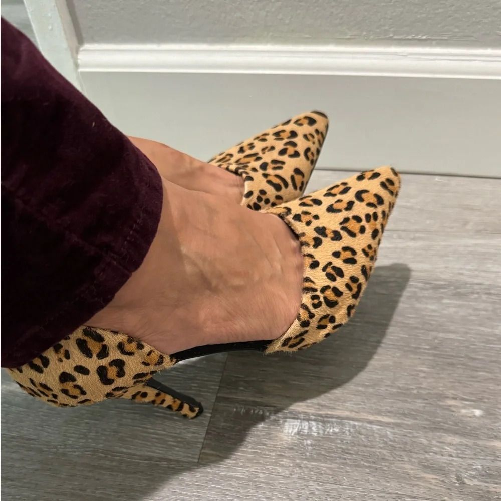 Leather Leopard Pumps Heels Pointy Toe Size 38 (8-8.5 USA wmn) Animal Print Sexy